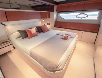 Itama 70, Accommodation