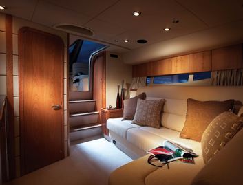 Sunseeker Superhawk 43, Interior