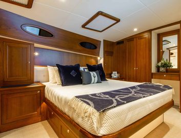 Palm Beach PB65 Flybridge , Interior