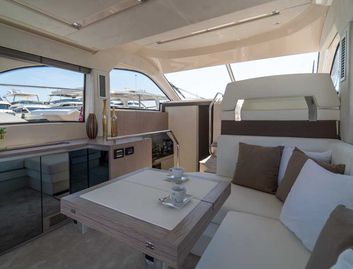 Sessa Marine Fly42 Gen 3, Interior