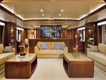 Gulf Craft Majesty 125 Mk2, Interior