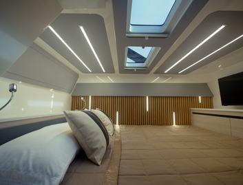 Aquila 45 Sport  , Accommodation