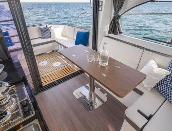 Beneteau Yachts Antares 11 Fly Gen 2, Interior