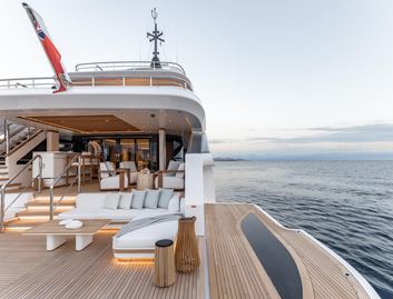 Benetti B.Now 50M Evo, Deck Area