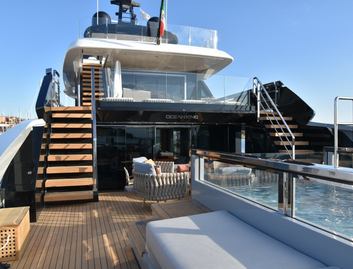 Ocean King Doge 400 GT , Beach Club