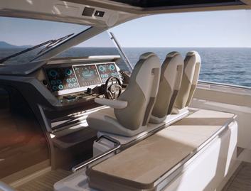 Princess C48 Open OB, Helm Station