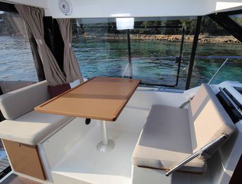 Jeanneau Merry Fisher 895  Mk1, Interior