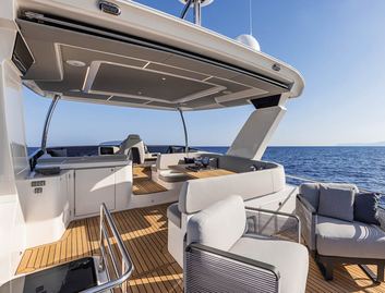 Absolute Navetta 53 , Fly Deck/Sportdeck