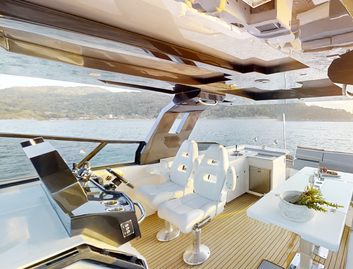 Okean Yachts Okean 57 , Helm Station