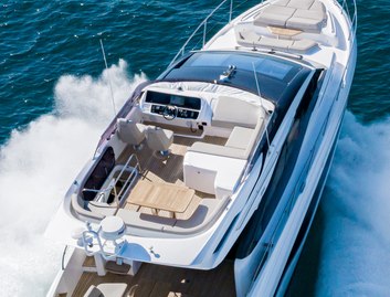 Princess S62, Fly Deck/Sportdeck