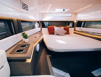 Wellcraft 38 Explorer, Accommodation