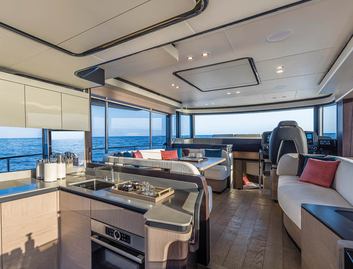 Absolute Navetta 53 , Interior