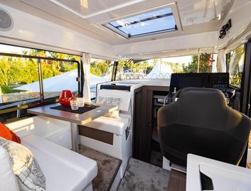 Jeanneau Merry Fisher 895 Sport Serie2 , Interior