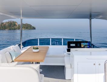 Gulf Craft Majesty 65 , Fly Deck/Sportdeck