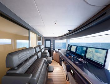 Maiora 36 Exuma, Helm Station