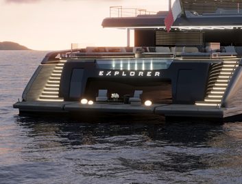 50M Sunreef Explorer, Beach Club