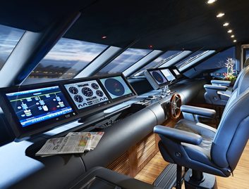 Sunseeker 131 Yacht, Helm Station