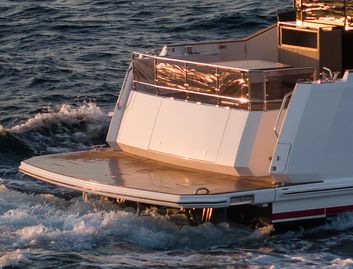 Sirena 48  Coupé, Deck Area