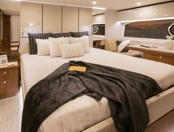 Riviera 72 Sports Motor Yacht Series II Gen 3, Accommodation
