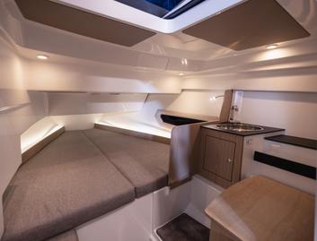 Quarken 27 Open, Interior