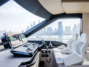 Gulf Craft Majesty 65 , Interior