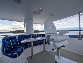 Nordhavn N625, Fly Deck/Sportdeck