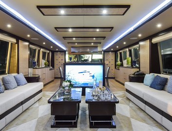 Gulf Craft Majesty 90, Interior