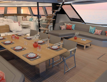 Fountaine Pajot Power 80 , Deck Area