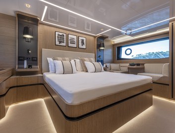 Pearl 62, Accommodation