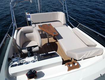 Targa 37, Fly Deck/Sportdeck