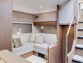 Beneteau Gran Turismo 50 Sportfly, Interior