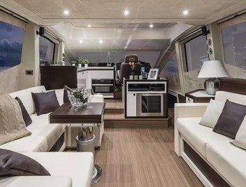 Cranchi 60 Fly, Interior