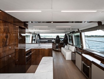 Fairline Squadron 68 Gen 2, Interior