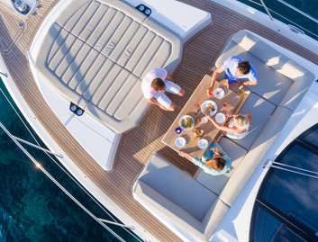 Sunseeker Predator 74 Gen 2, Deck Area