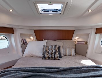 Beneteau Swift Trawler 30, Accommodation