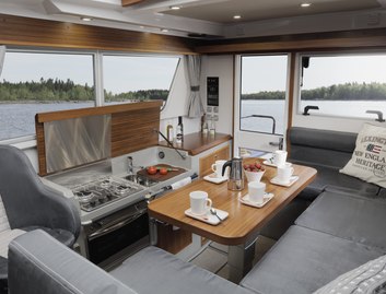 Sargo 33, Interior