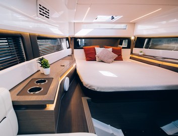 Wellcraft 355, Accommodation