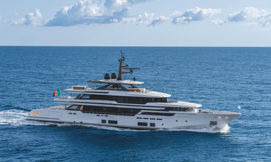 Award Winner Custom Line 50 - Asante      Custom Line Photo