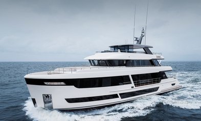 Award Winner Custom Van der Valk yacht One      Van der Valk Photo