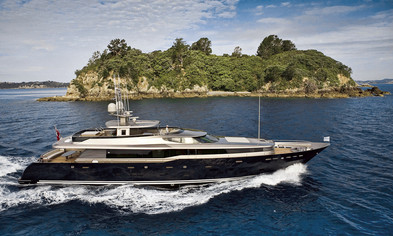 Award Winner Custom Alloy Yachts yacht Vesper 39.9m Alloy Yachts Photo