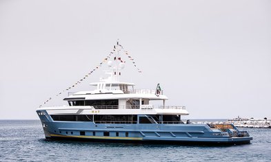 Award Finalist Cantiere delle Marche Flexplorer 146/3  - Mat 44.50m  Photo