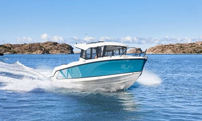 Award Winner805 Pilothouse                                                                
                                                                            
                                Quicksilver
                                Photo