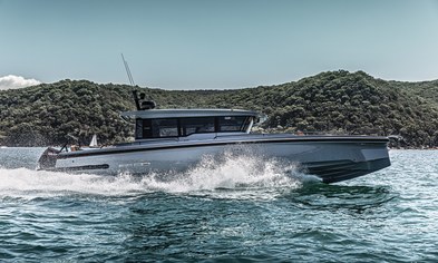 Award WinnerShadow 900 XC                                                                                        
                                                    
                                Brabus Marine
                                Photo