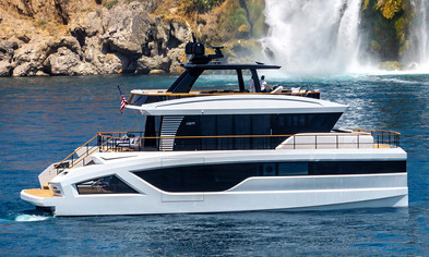 Award NominationLazzara LPC 300                                                            21.4m
                                                                            
                                Lazzara Yachts
                                Photo