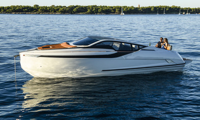 Award WinnerFairline F//Line 33                                                                                        
                                                    
                                Fairline
                                Photo