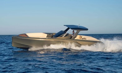 Award WinnerFrauscher 1212 Ghost AIR                                                                                         
                                                    
                                Frauscher
                                Photo