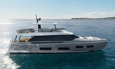 Award WinnerAzimut Fly 82                                                                                        
                                                    
                                Azimut
                                Photo