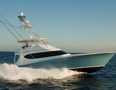 Hatteras GT70