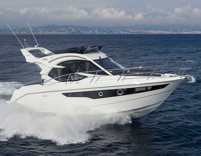 Galeon 300 Fly