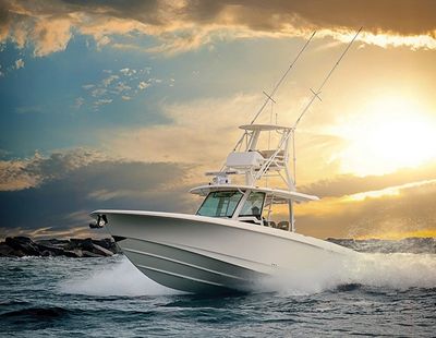 Boston Whaler 380 Outrage